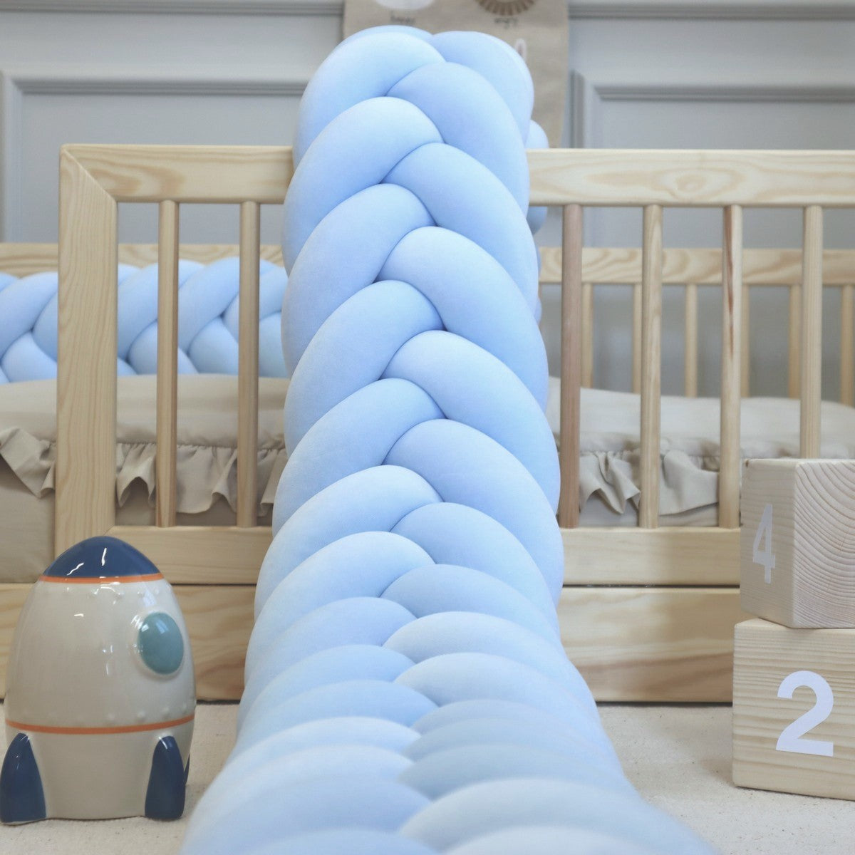 Ochraniacz do łóżeczka warkocz kłos Baby Blue Velvet